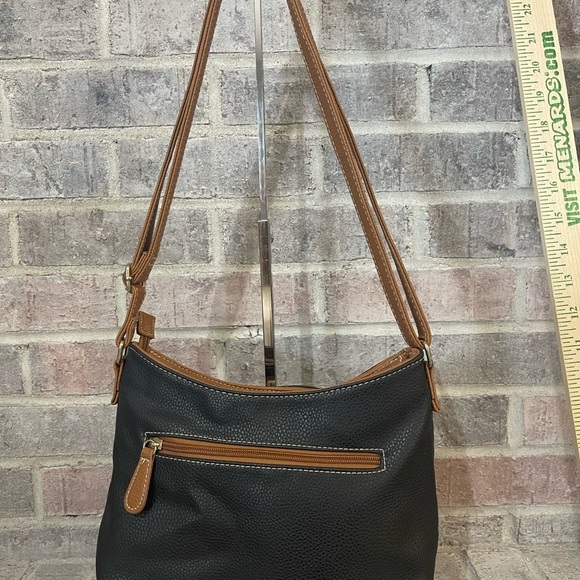 Stone Mountain Accessories Black and Tan Crossbody Bag with Adjustable Strap - Picture 3 of 8